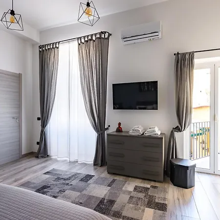 Palazzo Mormando - Modern Hébergement de vacances
